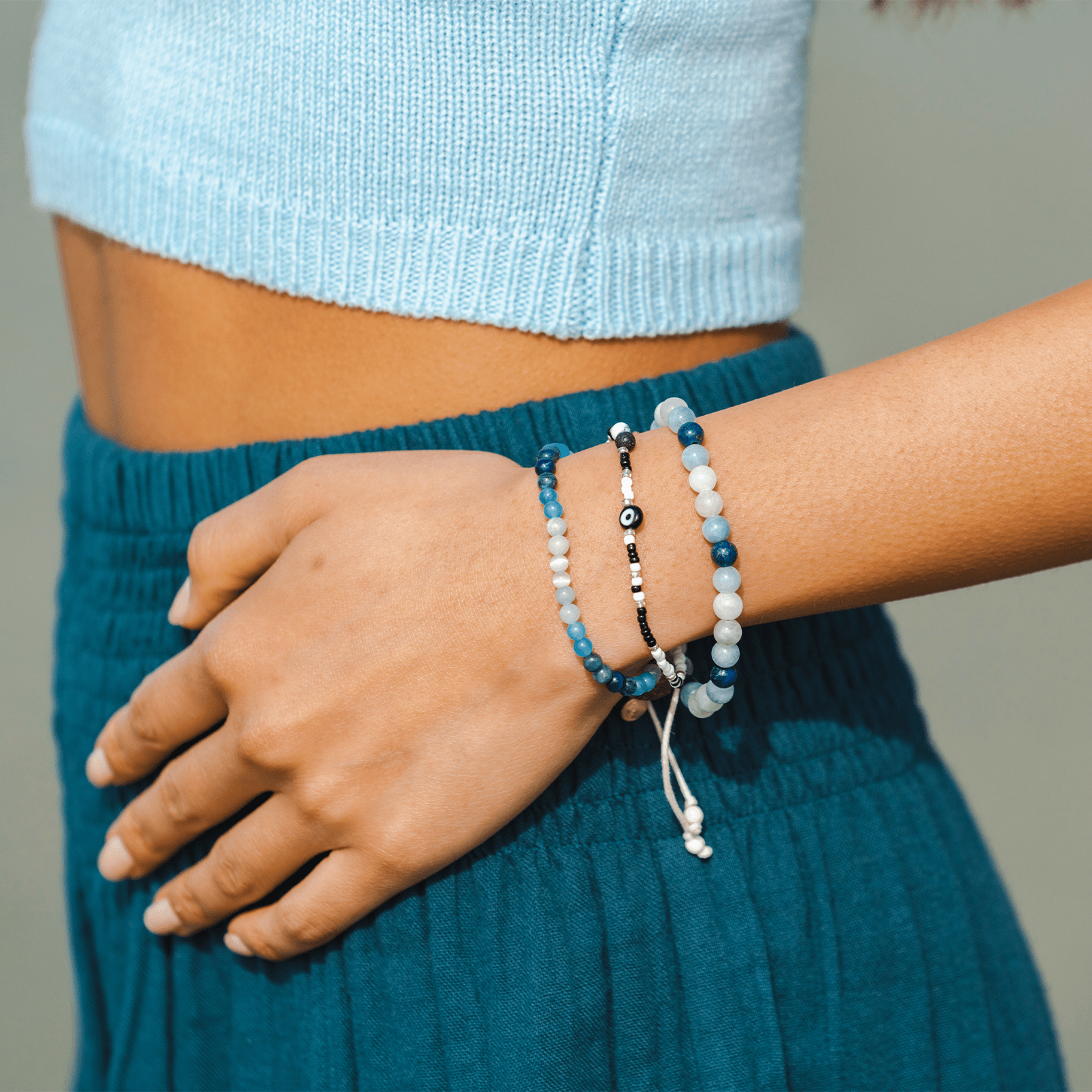 4mm Blue Moonstone & 925 Silver Bracelet - Crown Chakra Healing Crystal  Bracelets – mAgnetico INT